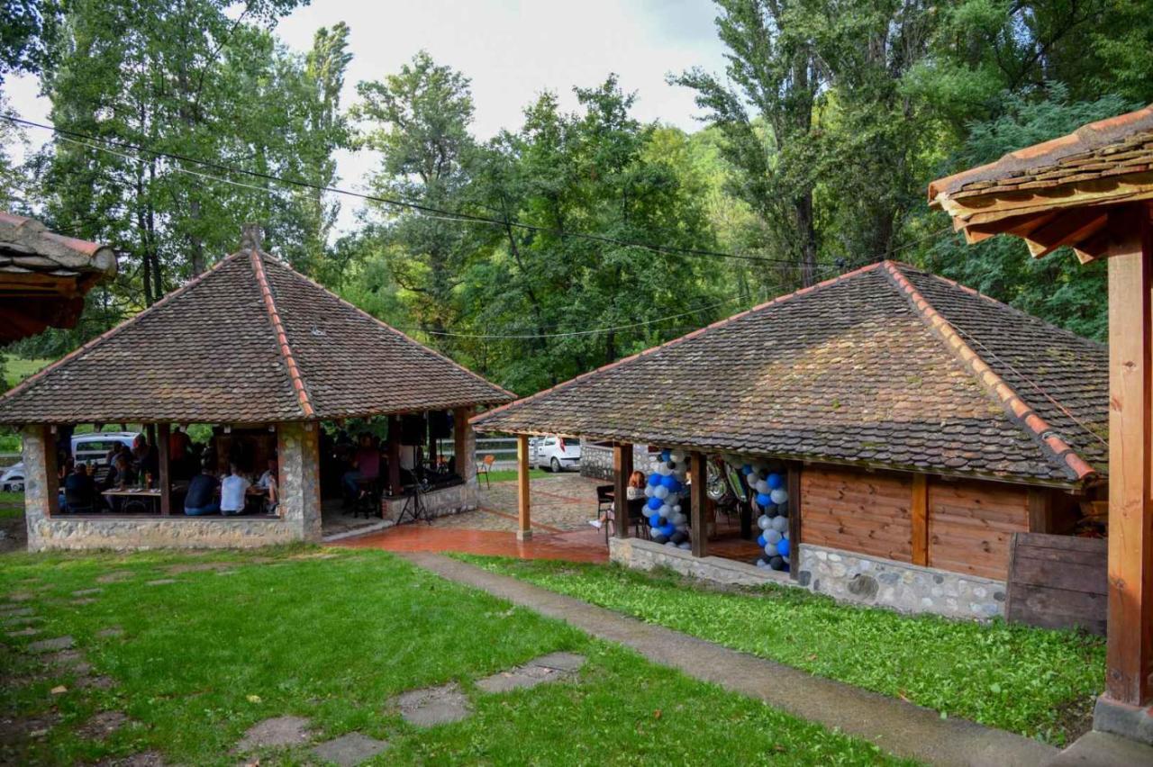 Poljoprivredno Turisticko Domacinstvo Deguric Lägenhet Valjevo Exteriör bild